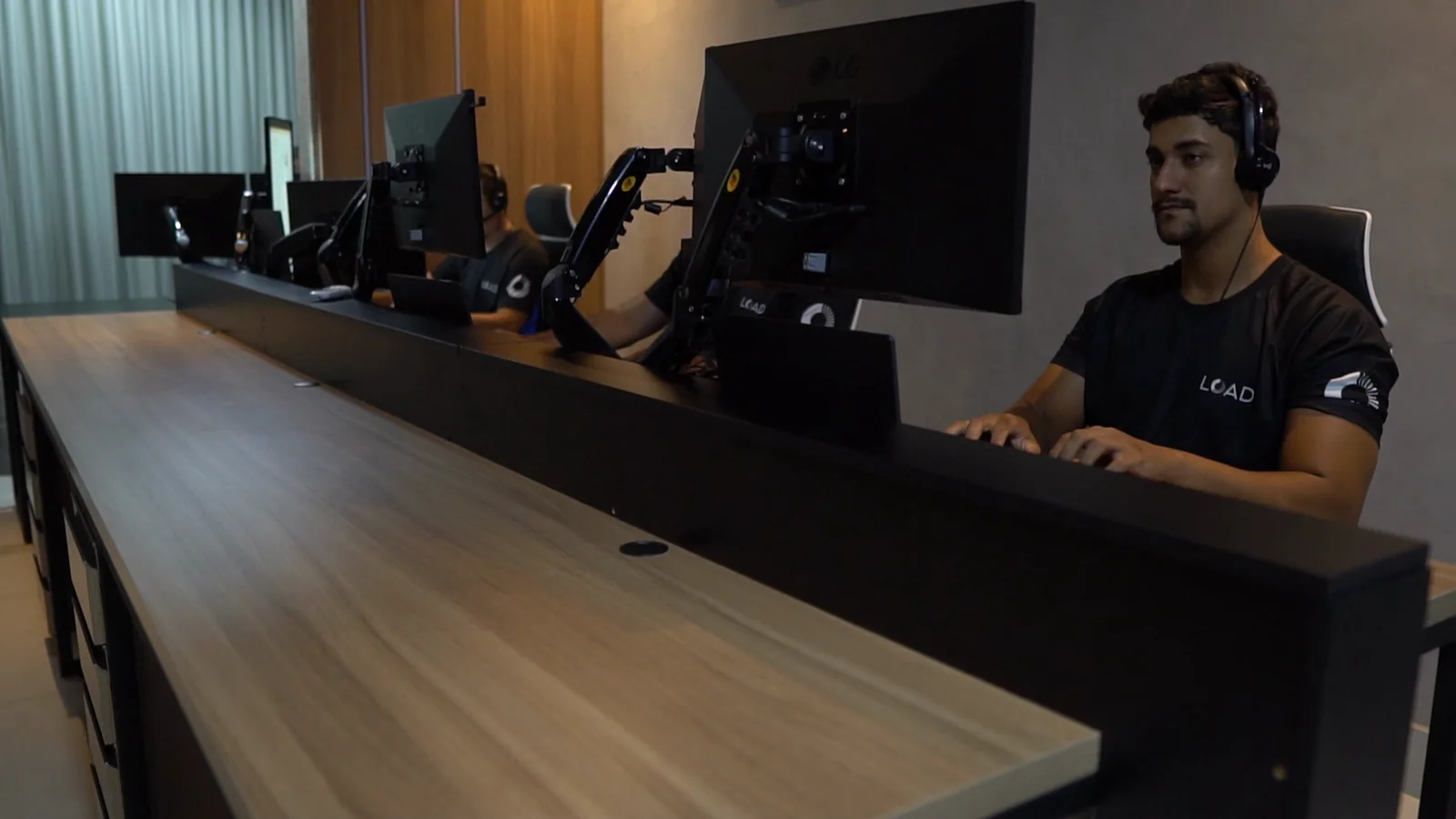 Equipe LOAD no escritório